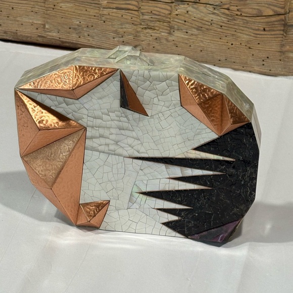 Emm Kuo Geometric Abstract Clutch - Picture 2 of 11